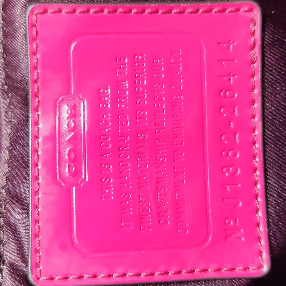 Coach Poppy Metallic Signature - Picture 15 of 15